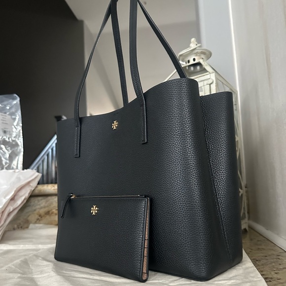 New tory Burch Blake center zip large tote in black - Picture 4 of 14